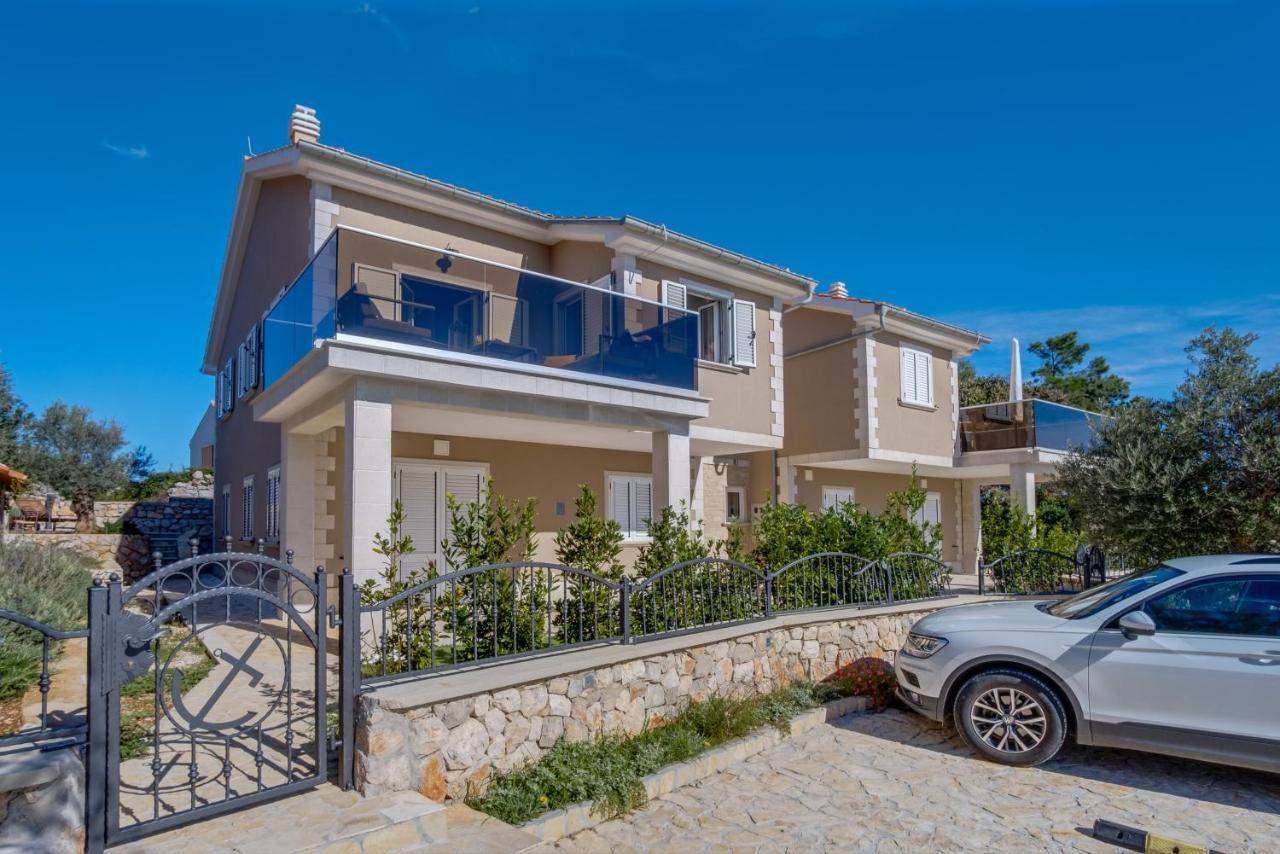 Lucica 360 Sea View Apartment *