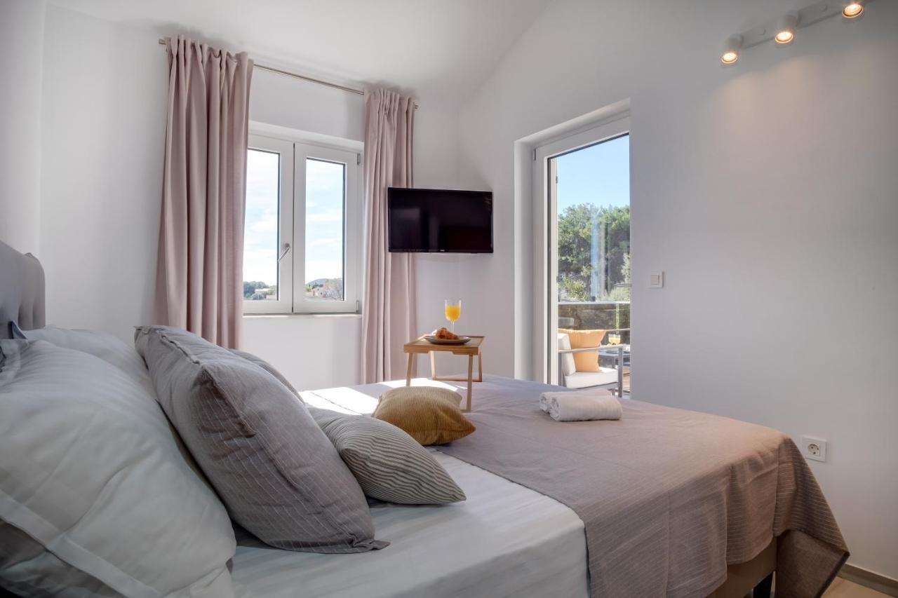 Apartment Lucica 360 Sea View