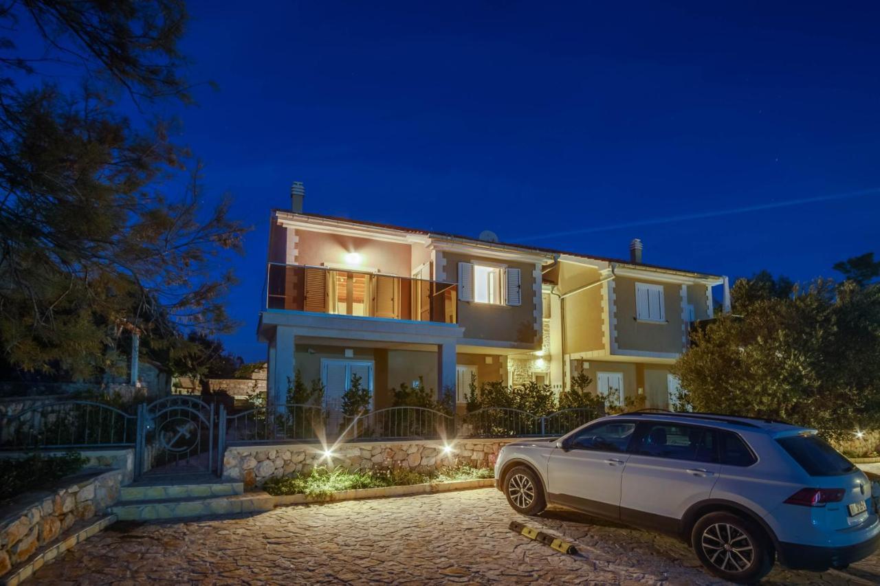 Lucica 360 Sea View Apartment *